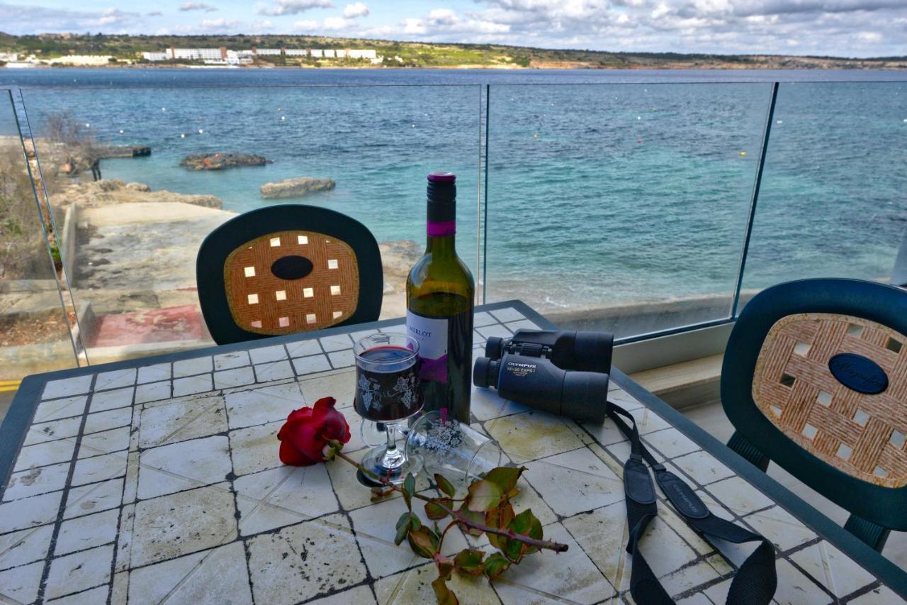 Beachfront With Seaviews Apartment No56 Award Winner Unbeatable Location For Closeness To The Sea Ideal For Guests Looking For Winter Spring And Autumn Breaks In Sunny Malta Also Ideal For Coastal Hikers Mellieħa Eksteriør bilde